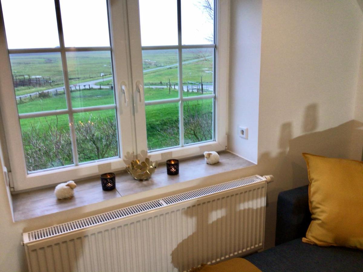 Hare Apartment *
